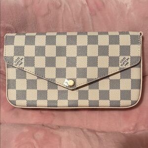 🆕LV Felicie Pochette Damier Azur Pouch
